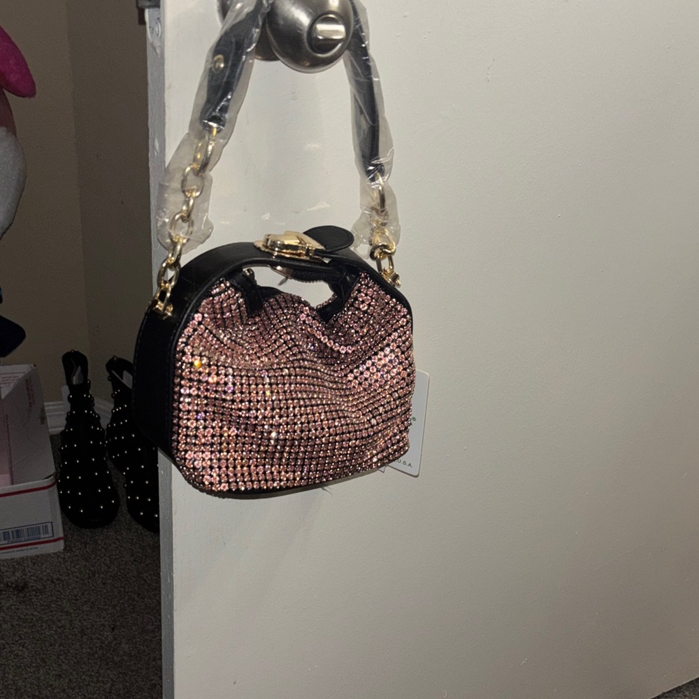 New Caleesa Elegant Black and Gold Women's Bag